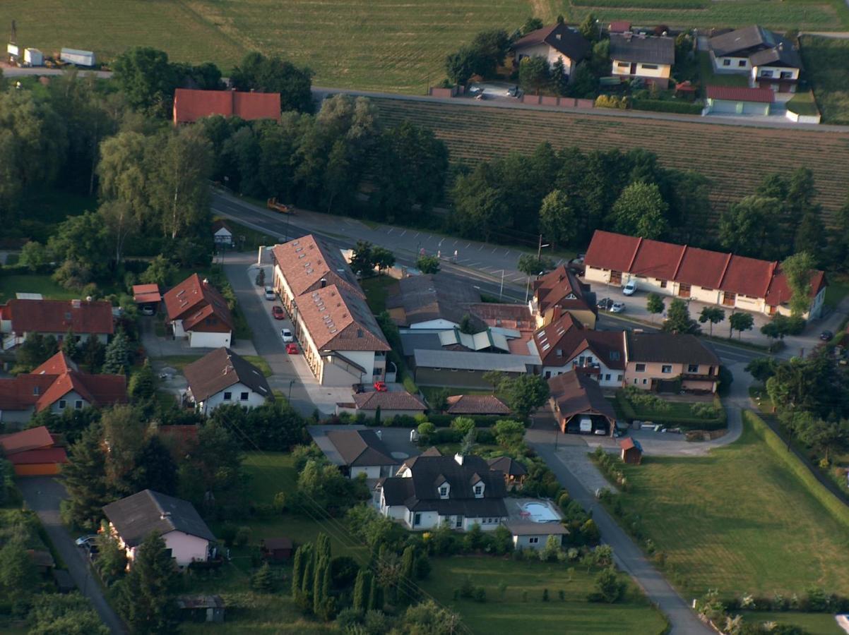 Apartmenthausmannstaetten Hausmannstatten Exterior foto